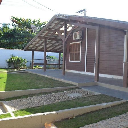 0006.06 -Maranduba - Chale -2 Dorm - 8 Pess - 3 Quadras Do Mar - Piscina Coletiva - Wifi Churrasqueira,Ar Condicionado Ubatuba Exterior photo
